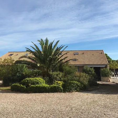 Willa Climatisee Avec Mezzanine, Parking Securise Et Terrasse Pres Du Marin Pour 4 Personnes - Fr-1-798-42 *